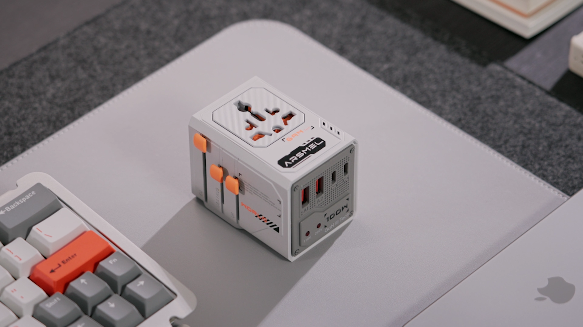 ARSMEL VisaGo 100W Travel Adapter with Built-in Voltage Display